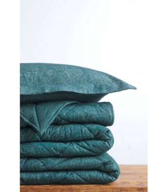 Velvet Paisley Quilt